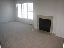 Brand new spacious luxury Condo in Taylor, MI (Photo 4 of 6)