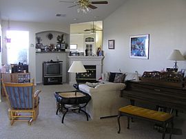 Beautiful Home in Visalia, CA (Photo 3 of 5)