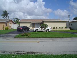 3/2 WATERFRONT HOME WITH POOL in Sunrise, FL (Photo 1 of 6)