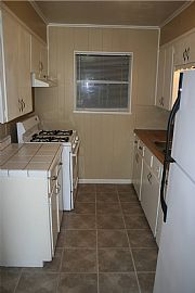 CUTE 3/2 DUPLEX/HOUSE PETS WELCOME in Austin, TX (Photo 4 of 6)