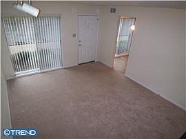 2 Bedroom Townhouse for rent in Warminster, PA (Photo 2 of 4)