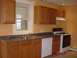 Pet Friendly House W/d Fenced Yd. Porch  in Norristown, PA (Photo 2 of 6)