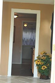 2/1 Small House, Not an Apt!So.of Winter in Eloise, FL (Photo 2 of 5)