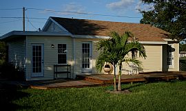 Lakefront,3/2Idyllic Deck S.of Davenport in Haines City, FL (Photo 2 of 6)