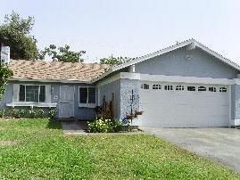 3br - COZY CUTZY HOME!! in Redlands, CA (Photo 2 of 4)