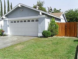 3br - COZY CUTZY HOME!! in Redlands, CA (Photo 3 of 4)