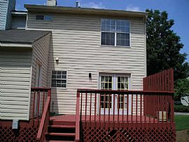 Charming 2 Master Bdrm Townhouse in Tucker, GA (Photo 4 of 4)