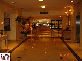 2+2. 1300sqft Luxury in downtown! in Los Angeles, CA (Photo 3 of 6)