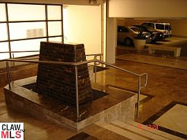 2+2. 1300sqft Luxury in downtown! in Los Angeles, CA (Photo 4 of 6)