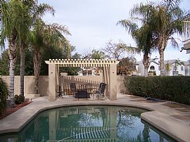 Luxurious lakefront home 5 br 3 ba 3 car in Gilbert, AZ (Photo 2 of 6)