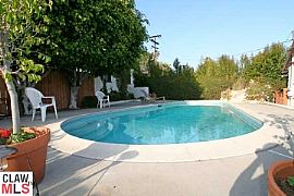 3br - Remodel 2bath house w pool in Los Feliz, CA (Photo 4 of 6)