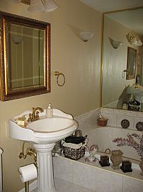 Unique Location for Commuters! in Nutley, NJ (Photo 4 of 4)