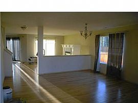 Lovely Spacious New HomeRenton/Trovitsky in Renton, WA (Photo 3 of 6)