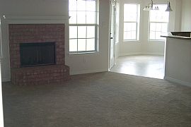 Newer Home Lease/Purchase w Rent Credits in Waxahachie, TX (Photo 2 of 4)