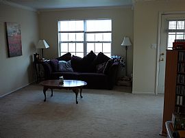 Magnificent END UNIT Townhome w/GARAGE f in Hackettstown, NJ (Photo 4 of 5)