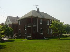 Spacious 2 Bedroom Lower 2 Family Flat in Detroit, MI (Photo 4 of 4)