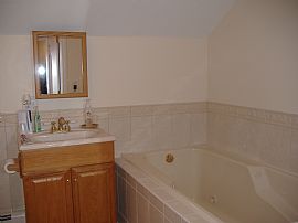 Sunny Waterfront home for rent in Hull, MA (Photo 3 of 6)