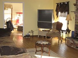 5 Bedroom Single Family Home for Rent in Wayne, PA (Photo 4 of 4)