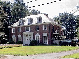 Marlboro2-3 Bedroom Apt. in Brick Mansio in Marlboro, MA