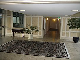 $1950 - 2 Bedroom/2 Bath spacious condo  in Belmont, CA (Photo 2 of 4)