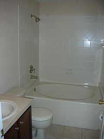 3 Bdrm, Central Location,Open Floor Plan in Tampa, FL (Photo 3 of 4)