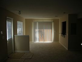 3 Bdrm, Central Location,Open Floor Plan in Tampa, FL (Photo 4 of 4)