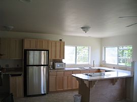 Fully remodeled 3bdrm 2bth large yard in Kapaa, HI (Photo 2 of 3)