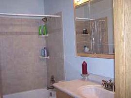 3bed Townhome for Rent in Littleton, CO (Photo 2 of 4)