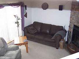 3bed Townhome for Rent in Littleton, CO (Photo 3 of 4)