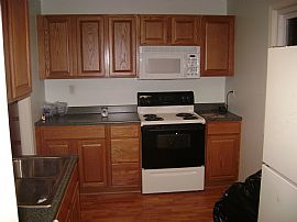 Renovated Three Level End Unit Townhouse in Stafford, VA (Photo 2 of 4)