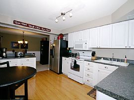 2BR/2BA CONDO IN MARIETTA EAST COBB in Marietta, GA (Photo 5 of 6)