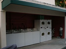 Prime Condo in Stunning Coconut Grove in Coconut Grove, FL (Photo 4 of 5)