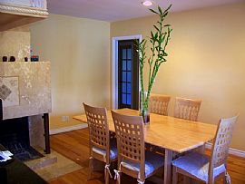 Luxurious House Available March 1st 08 in Van Nuys, CA (Photo 1 of 6)