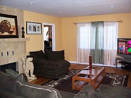 Luxurious House Available March 1st 08 in Van Nuys, CA (Photo 5 of 6)