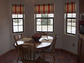 3-Bedroom, 2.5 Bath Home in Great Shape in Hilliard, OH (Photo 4 of 6)