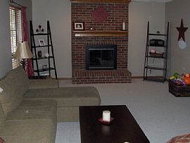 3-Bedroom, 2.5 Bath Home in Great Shape in Hilliard, OH (Photo 5 of 6)