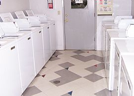 Furnished Studio Apts w/utilities pd.  in Reno, NV (Photo 4 of 4)