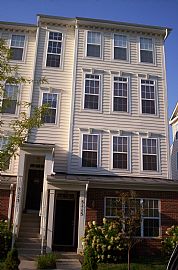 LUXURIOUS 3 BR CONDO! SOME UTILITIES INC in Woodbridge, VA