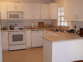 3 BEDROOM TOWNHOUSE FOR RENT in Palm Beach Gardens, FL