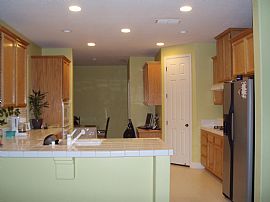 Neat House in a Suburb Neighborhood in Olivehurst, CA (Photo 2 of 4)