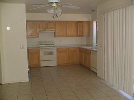 5 bd Beautiful Gilbert House move in NOW in Gilbert, AZ (Photo 2 of 5)
