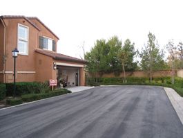 Carpet-free 2 story house with privacy in Irvine, CA