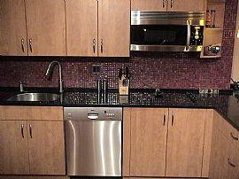 1br - Gorgeous FURNISHED 1 BDR - in Chicago, IL (Photo 3 of 4)