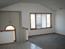 Nice Apartment & Nice area in Chicago, IL (Photo 2 of 5)