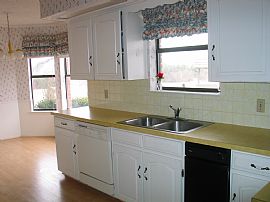 Executive Country Home in Granbury, TX (Photo 3 of 6)