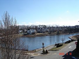 Beautiful lake view single house in Manassas, VA (Photo 2 of 4)