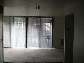 2 BR 2 Bath Cond "INCLUDES ALL UTILITIES in Gaithersburg, MD (Photo 6 of 6)