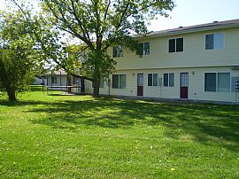 Newly Renovated Townhome in Peru, IN (Photo 3 of 6)