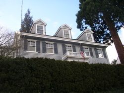 executive historic colonial mansion in Portland, OR