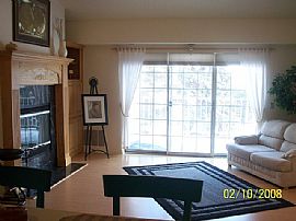 Gorgeous Waterfront Condo For Rent in Waterford, MI